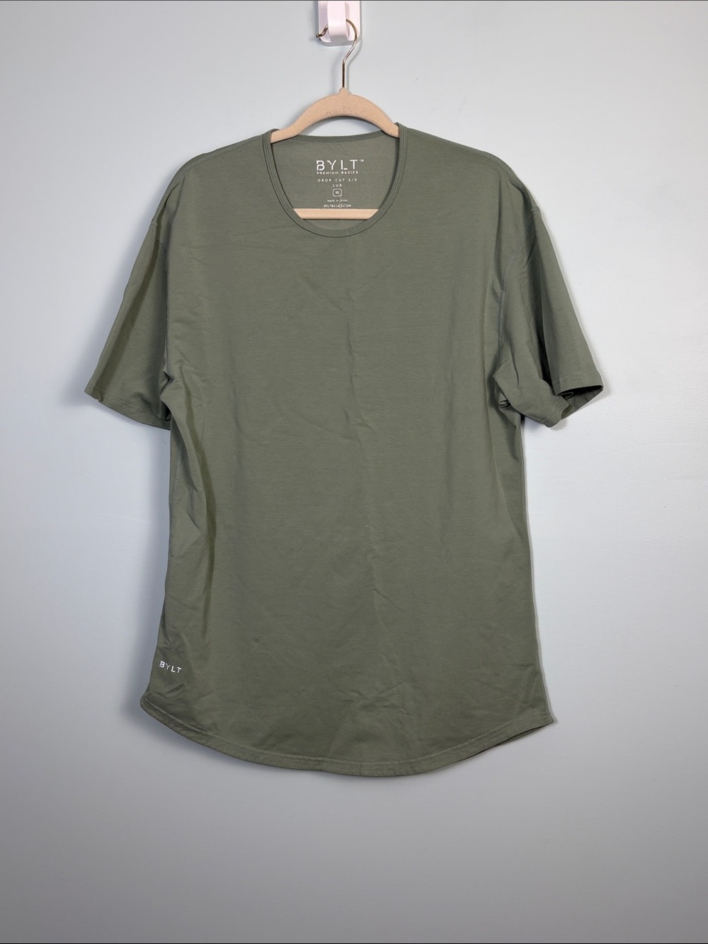 BYLT Premium Basics Drop Cut S/S Lux T-Shirt Men’s Size XL Green Curve Hem